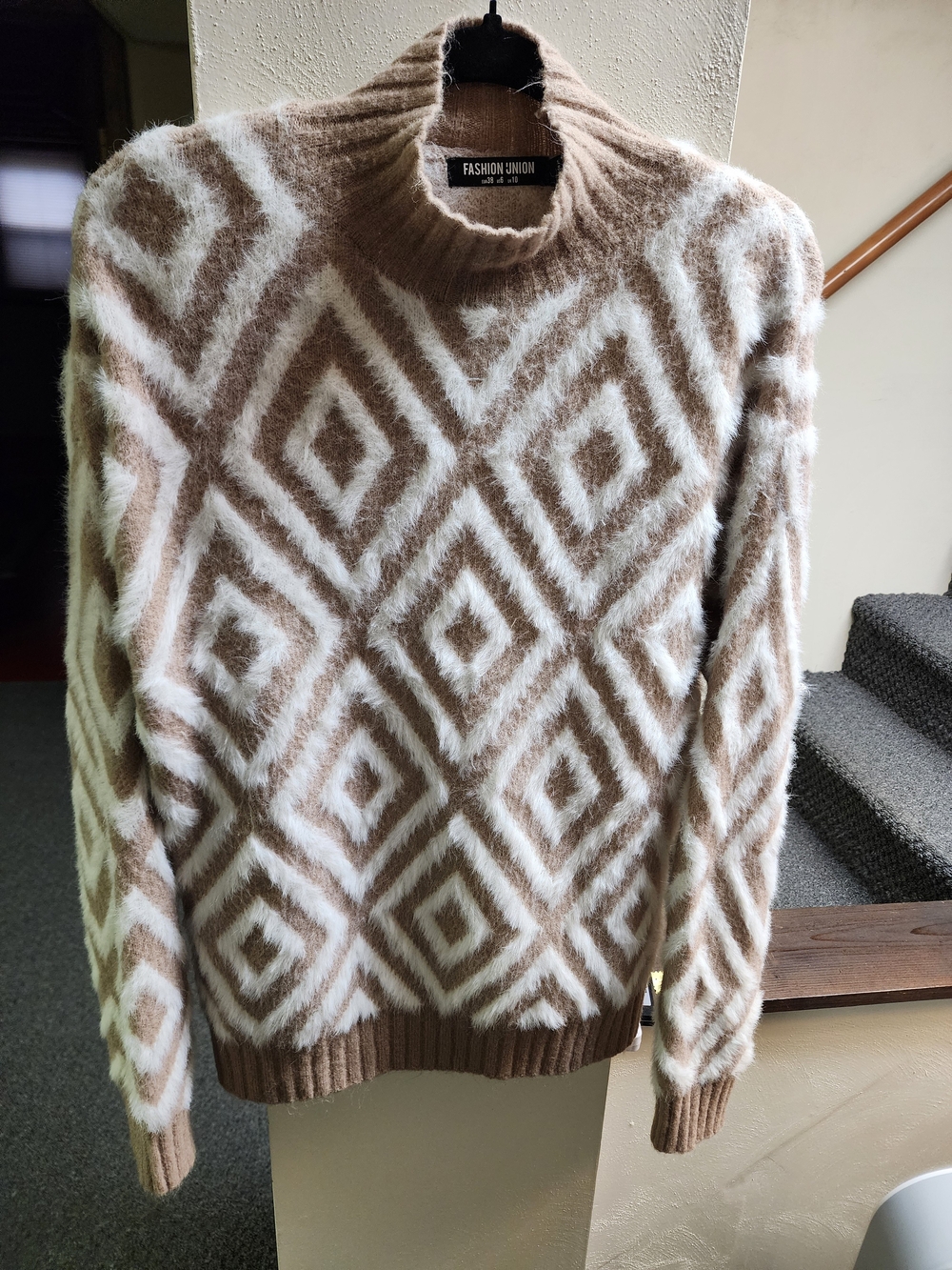 Fashion Union Women's Sz 6 Brown & Ivory Eyelash Diamond Pattern Sweater